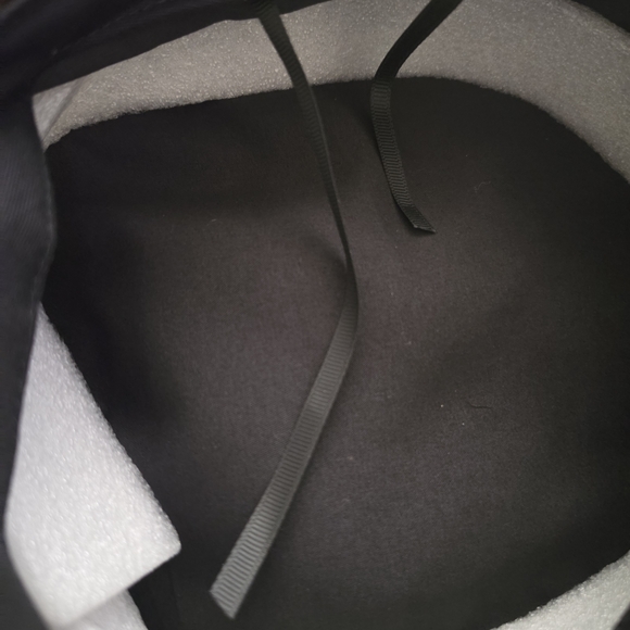 PU LEATHER LOGO BERET ADJUSTABLE UNISEX!! - Picture 3 of 8